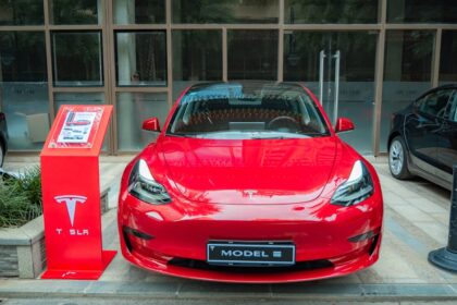 Chery electric car Chinese EV showroom - 奇瑞集団、2024年4月販売台数25万台超！前年比25.2%増の急成長