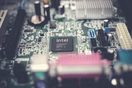 artificial intelligence semiconductor chip - 中国VC「毅達資本」新時代へ：尤勁柏氏が新董事長、硬科技とAIで成長加速