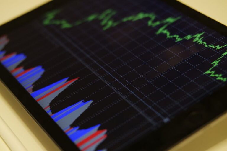 AI Chip China Stock Market - 中国「科創AI ETF」微増も、主力AI・半導体銘柄で明暗