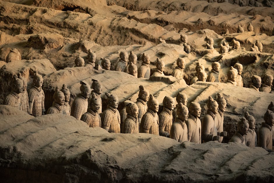 Archaeological excavation site Ancient Chinese artifacts - 中国5000年の謎を解く鍵！鄭家溝遺跡が示す「多元一体」文明の起源