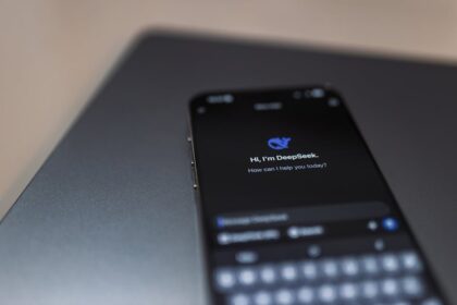 AI digital human virtual business assistant - 中国発「百度一鏡」が描く未来：AIデジタルヒューマンがビジネスを変革する新時代
