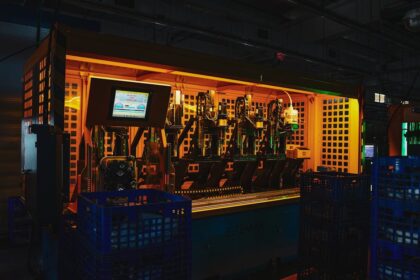 Automated battery factory Smart manufacturing plant - 中国Hithium、世界初の蓄電池「灯台工場」に認定！