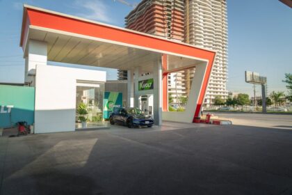 AION EV, electric car China city - 広汽トヨタ、EVブランドAIONが販売新記録達成！中国市場の変革を牽引