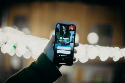 WeChat app interface passwordless login - WeChat、パスワード不要ログインをiOSでテスト中!複数新機能も同時展開