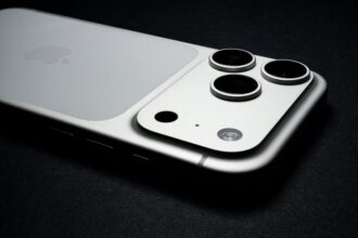 under display camera magnetic phone lens - Xiaomi MIX 5、2026年にUDCと磁気吸着レンズで復活！