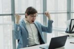 AI career success - ファーウェイ社員、AI転身で年収2000万円突破！技術が変えるキャリアの未来