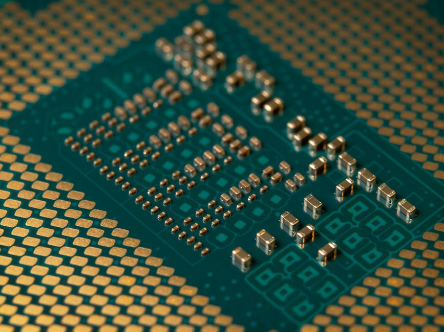 semiconductor chip AI chip - 華為が半導体業界に新風！「タウ（τ）の法則」でムーアの法則終焉後の未来を拓く