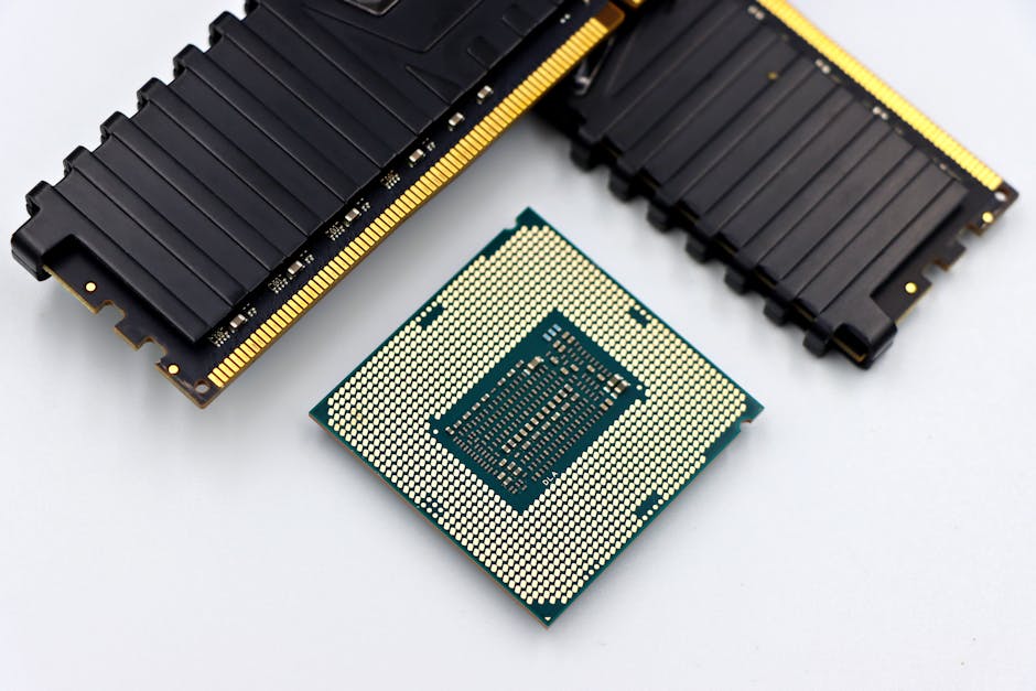 RAM stick semiconductor chip - DDR6メモリ、速度倍増で2028年登場か？開発本格化の裏側