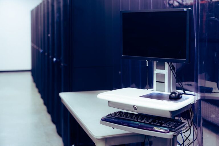 Chinese data center SME digital transformation - 中国、中小企業支援の新潮流！「算力銀行」「スーパー」でデジタル経済加速