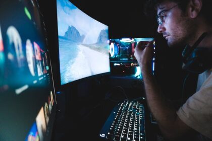 Indie game developer - 小島秀夫氏も絶賛！インディーゲームが満点評価で年間ベスト候補に急浮上か