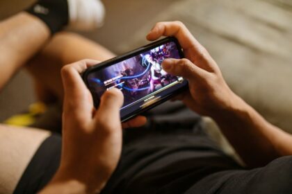 Chinese mobile game gaming market growth - 中国ゲーム市場、4月売上303億円超!網易好調、Bilibili苦戦、悠星が日本で躍進