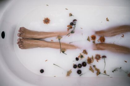 cosplayer foot bath - 米国アニメイベントで衝撃！Coserが「足湯」販売、一杯15ドルに熱狂の行列