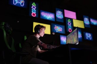 gaming PC setup PC game screen - GTA6、PC版はまだか？Take-Two CEOが言及を避けた真意