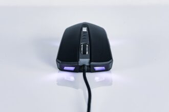 gaming mouse, futuristic mouse - 次世代マウスは電磁式！2026年、Keychronら新興勢が市場を席巻か？