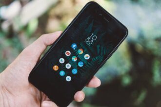 cyber pet app mobile app interface pet - 中国TikTok「サイバーペット育成」でZ世代熱狂!新SNS多閃の戦略