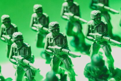 Mobile Strategy Game Battle Large-scale Mobile Strategy Game - 中国発SLGが新たな境地へ：サービス開始即「爽快バトル」の秘密とは？