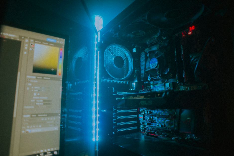 display PC case PC cooling system - AntecがCOMPUTEX 2026で発表！画面搭載PCケース＆新電源・冷却製品