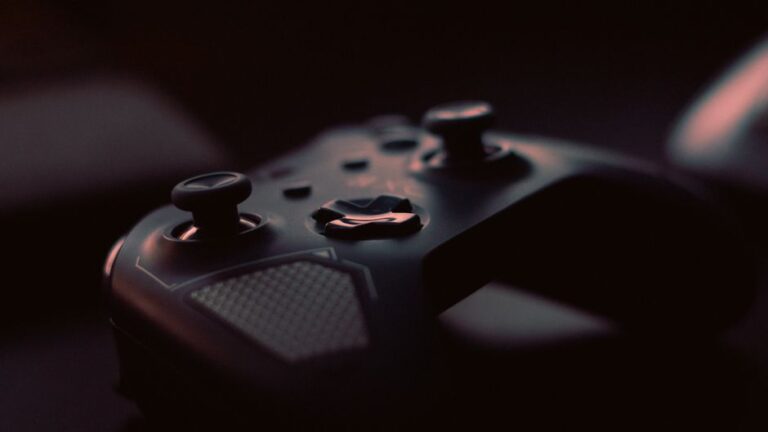 gaming controller drift, faulty joystick - ゲーム機御三家コントローラー「ドリフト問題」は計画的陳腐化か？