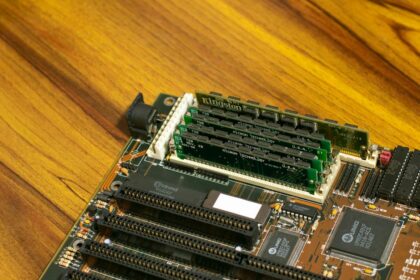 memory chip laptop computer - PC・タブレット価格高騰の波！Appleからメモリまで影響