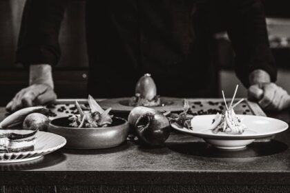 Comical Chef Gourmet Dish Presentation - 周星馳『食神』がショートドラマで復活！名作は現代にどう蘇る？