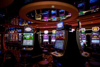 gaming business meeting gaming industry investment - テンセント、日本のゲーム投資戦略見直しへ？中国テック企業の動向と日本への影響