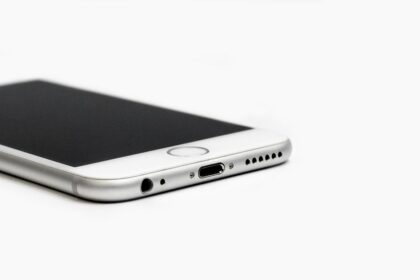 iPhone update iPhone charging - Apple、iOS 26.5.2緊急配信！脆弱性・充電・発熱を一括解決