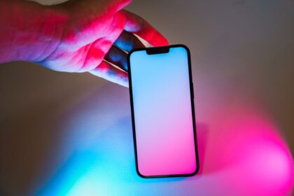 foldable smartphone futuristic smartphone - MWC上海2026速報：vivo「X Fold6」が示す折りたたみスマホの未来