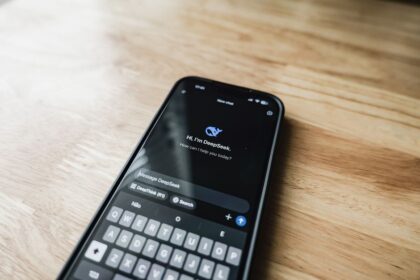 DingTalk app interface AI engineer China - アリババ傘下「釘釘」AI責任者が退職！7万字の手記と中国テック業界の光と影