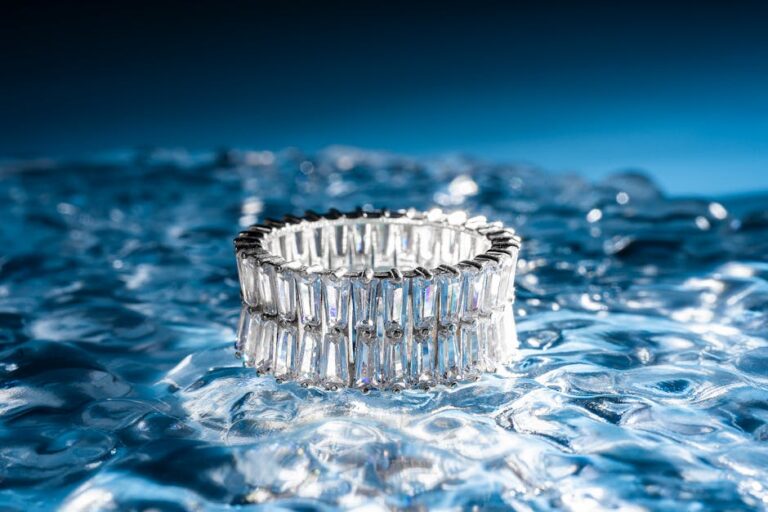 synthetic diamond AI cooling - AI熱対策の切り札！人造ダイヤモンドが中国株式市場で爆騰、その裏側