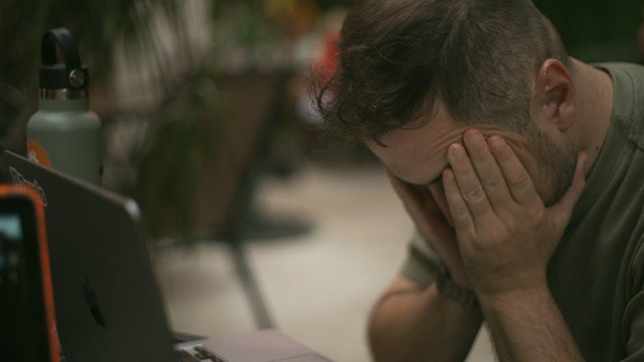 stressed game developer manager burnout - 伝説的デザイナーJames Ohlen氏、管理職の苦悩と「私は向いていない」