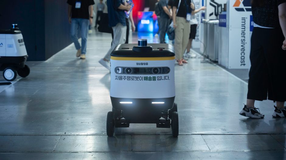 urban air mobility AI technology research - iFLYTEKらが大学と連携!中国「低空経済」を牽引する人材育成、AIと独自OSが核に