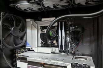 Ice maker GPU cooling RTX 3060 custom cooling - 【驚異の改造】製氷機でRTX 3060を爆冷！グラボ温度が38℃急降下した衝撃実験