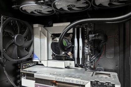 Ice maker GPU cooling RTX 3060 custom cooling - 【驚異の改造】製氷機でRTX 3060を爆冷！グラボ温度が38℃急降下した衝撃実験