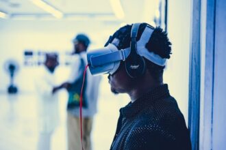 open-ear headphones AI technology - オープンイヤー型ヘッドホン市場が急拡大！AIが新競争軸に