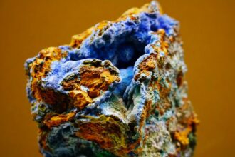 rare earth minerals, lithium battery - 中国A株市場活況！希土類・電池関連株が急騰、AI需要で「計算力金属」も注目
