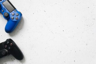 video game controller game console - 任天堂vs. GTA6予約日!ゲーム界の歴史的激突か
