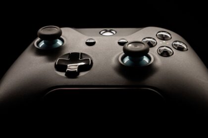 Xbox Gaming controller - Xbox発表会速報！『Fable』『ペルソナ6』など注目の新作が続々登場！