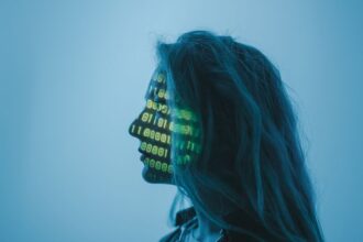 artificial intelligence brain, AI creativity concept - シャオミ会長と人気作家がAIを語る：創造性の未来はどこへ？