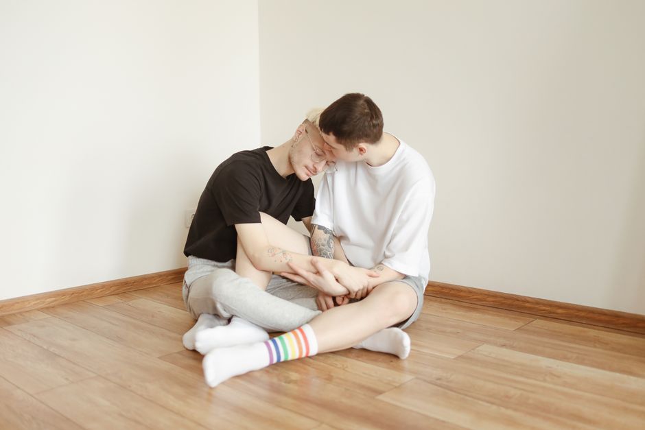 Japanese same-sex couple LGBTQ diversity Japan - 全国でLGBTQIA+教育推進へ！日本の同性婚の今