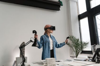 AI business transformation futuristic AI office - アリババDingTalk、CEO交代でAI戦略へ大転換！効率重視の新時代へ