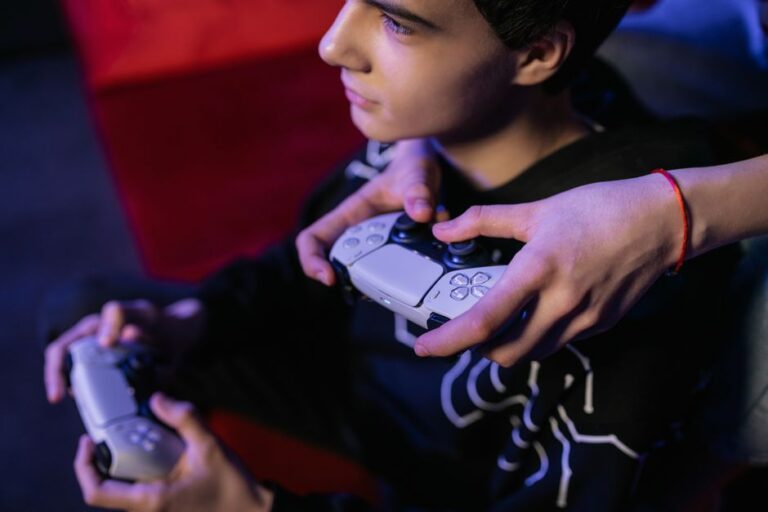 Gamer considering console purchase - Switch 2、今買うべき?高価格とソフト不足に賛否両論