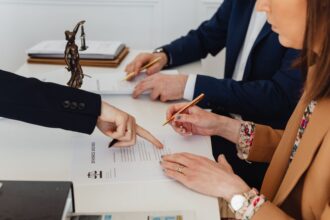 live streamer contract dispute - 中国人気配信者「呆妹」、契約トラブル告白！未払いや強制転身の実態