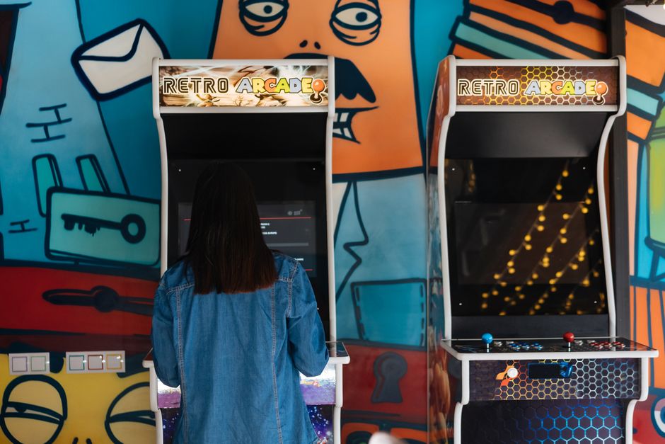 game development studio, digital game art - LoLを彩る高品質ミニゲームの秘密：外注スタジオが織りなすアートと新たな冒険