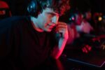 Gaming chat interface Esports player headset - ゲーム後の「GG」、今も礼儀として通用する？中国ゲーマー間の熱い議論