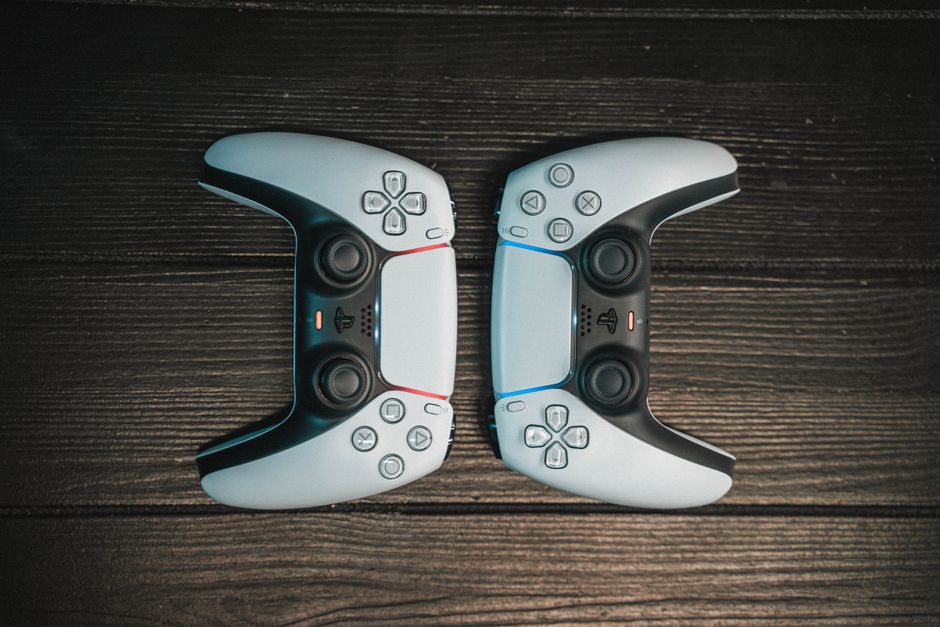 PlayStation digital game, game disc vs digital download - PS物理ディスク終焉へ!2028年から完全デジタル化でゲーム体験はどう変わる?