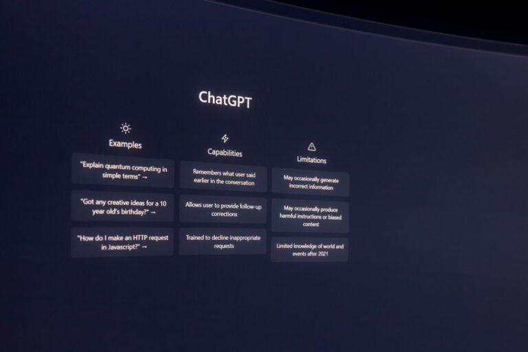 Xiaomi smart speaker AI assistant interface - Xiaomi、スマートデバイスのAI音声大幅強化！「小愛同学」が超進化