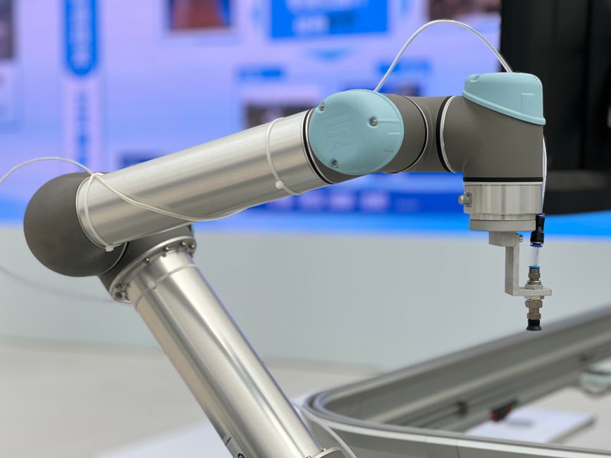 industrial sensor smart factory - センサー調達の課題解決へ！RSが推進する製造業DX