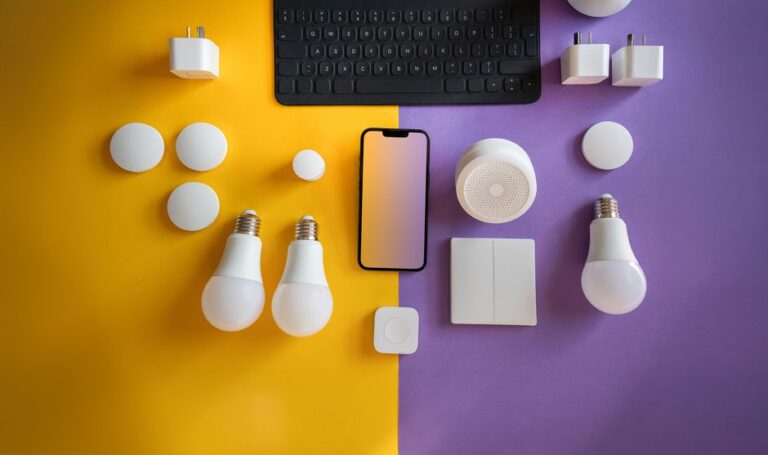 AI office assistant Smart office environment - TencentのAIオフィス「WorkBuddy」がHarmonyOS含む3OSで登場