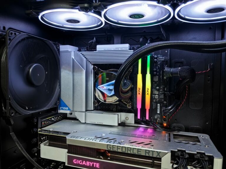 high-end gaming PC - サッカー賭けでインフルエンサー炎上！「100万円超ハイスペックPC」要求にどうする？