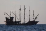 Pirate ship Caribbean Hooded assassin - 『アサシン クリード4 ブラック フラッグ』リメイクは「ほぼ新作」！ 最新エンジンでシームレスなカリブ海へ